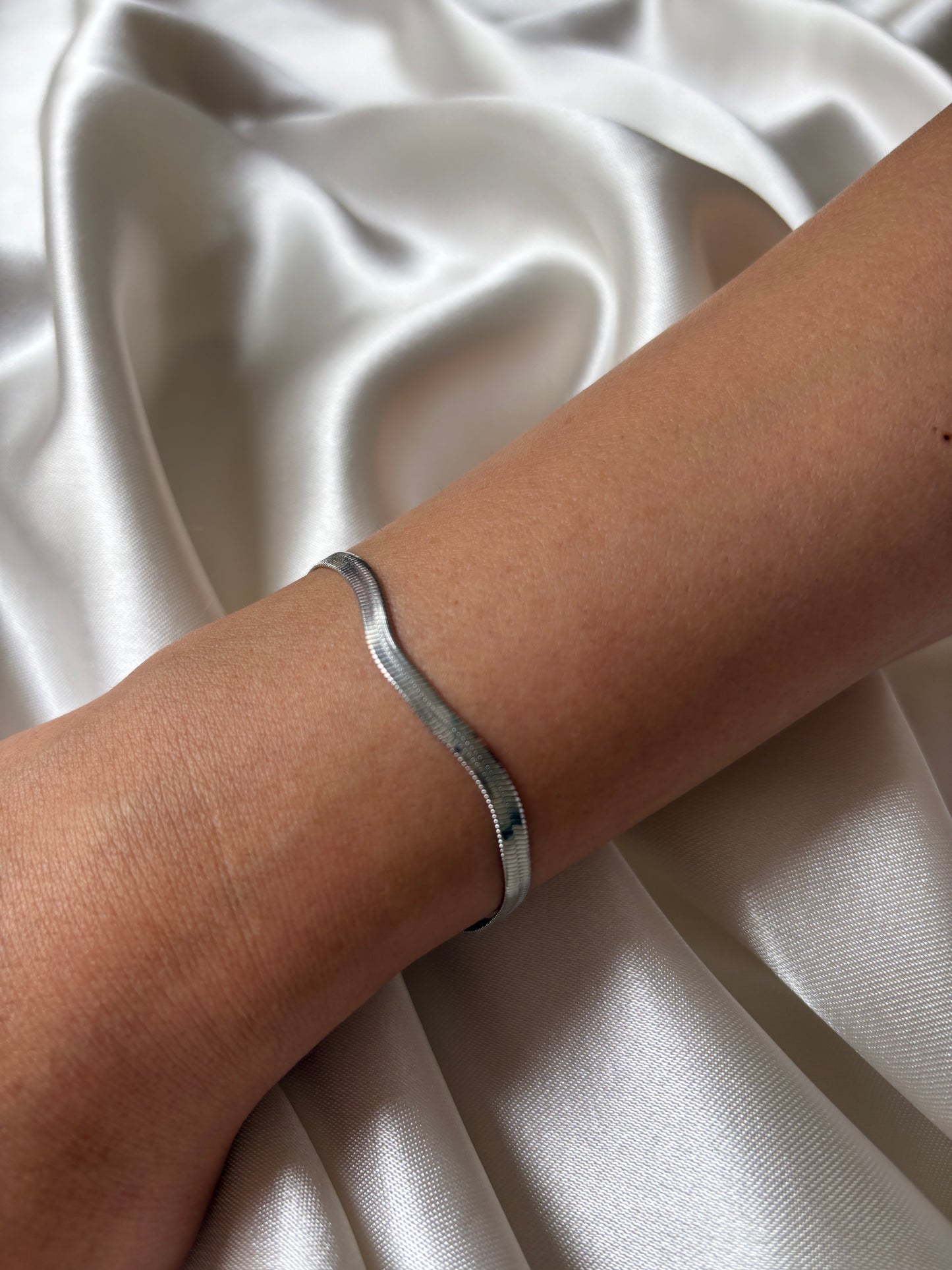Pulsera snake plane mediana