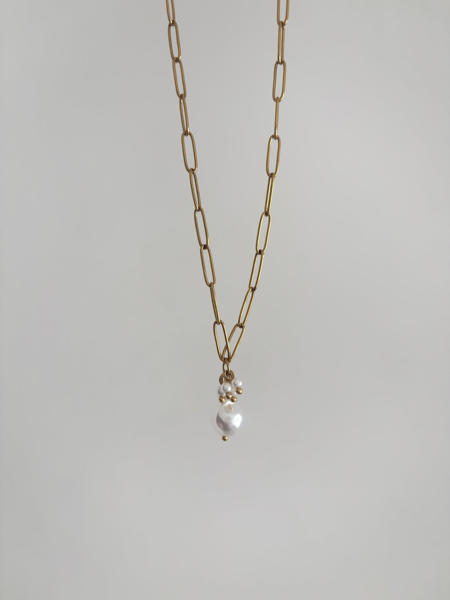 collar de eslabón aperlado