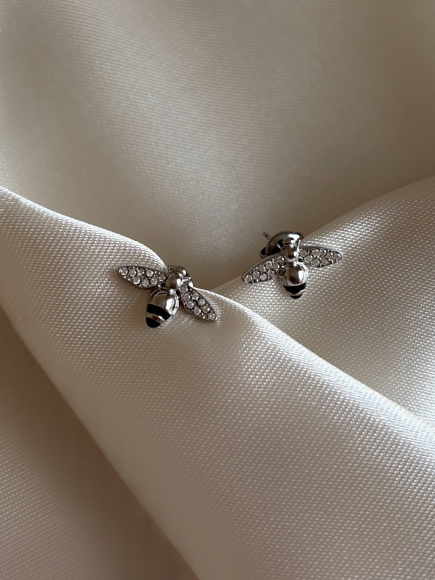 Aretes abeja miel