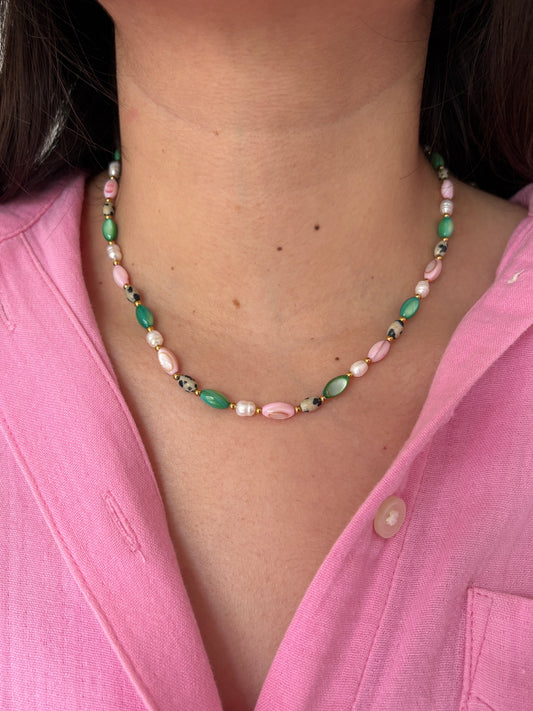 Collar bosque rosado